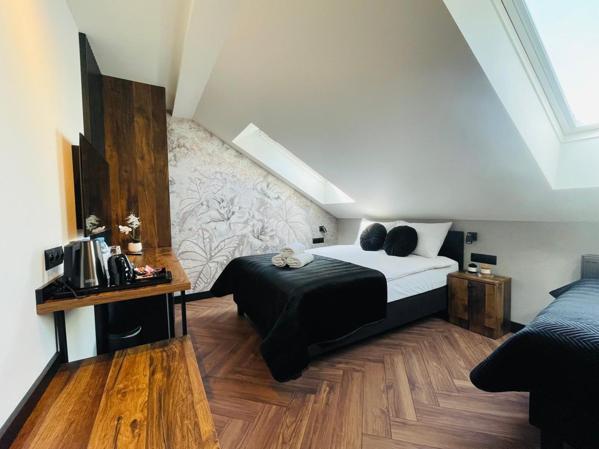 Hotel Millennium Przasnysz Habitación foto